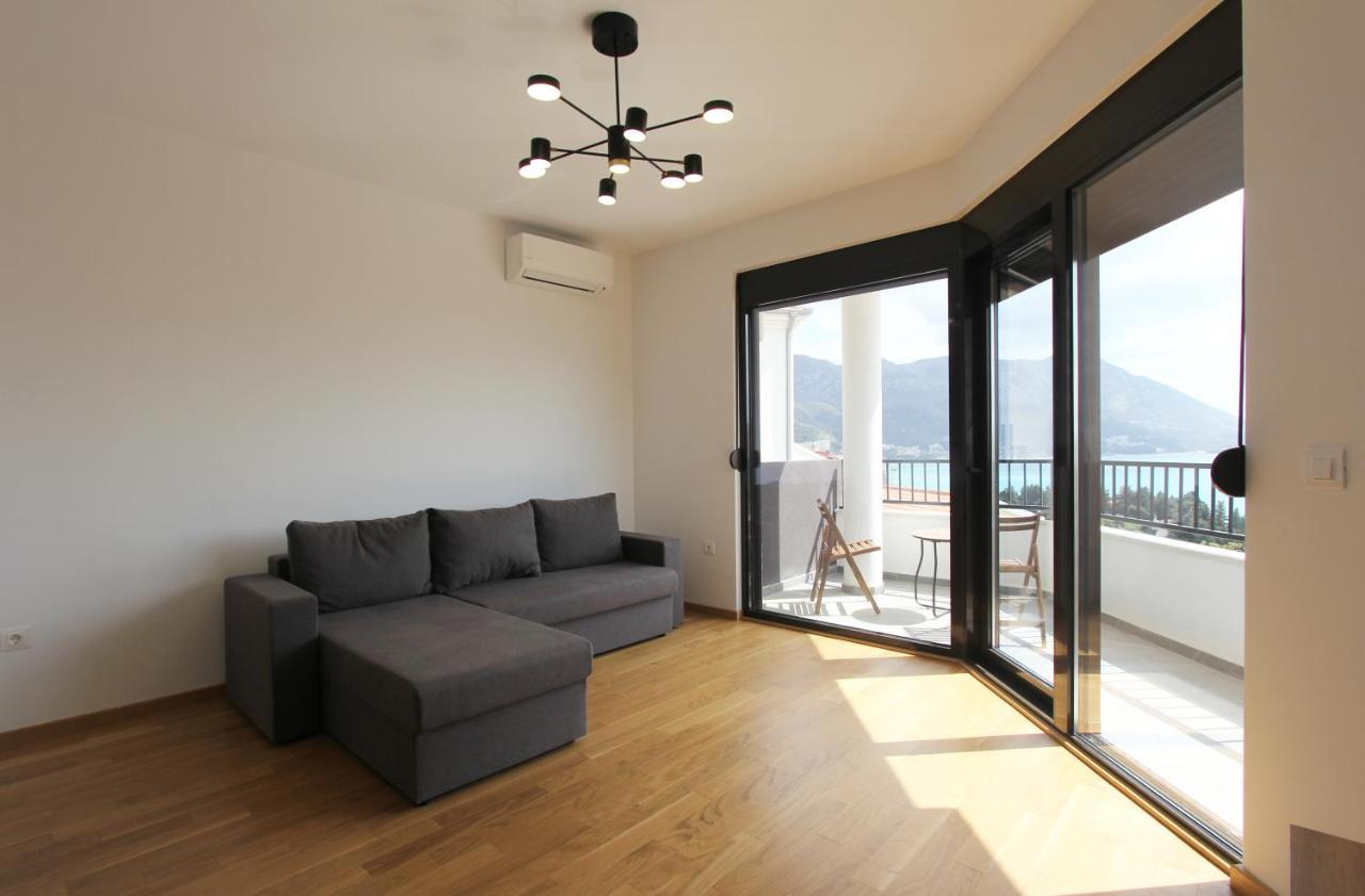 Sea View Apartment In Becici Budva Exterior photo